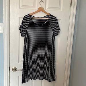 Old Navy - black and white striped t-shirt dress - size L
